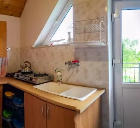 Dom Caloroczny - Noclegi Pod Ostrym Dzialem Ustrzyki Dolne Exterior photo